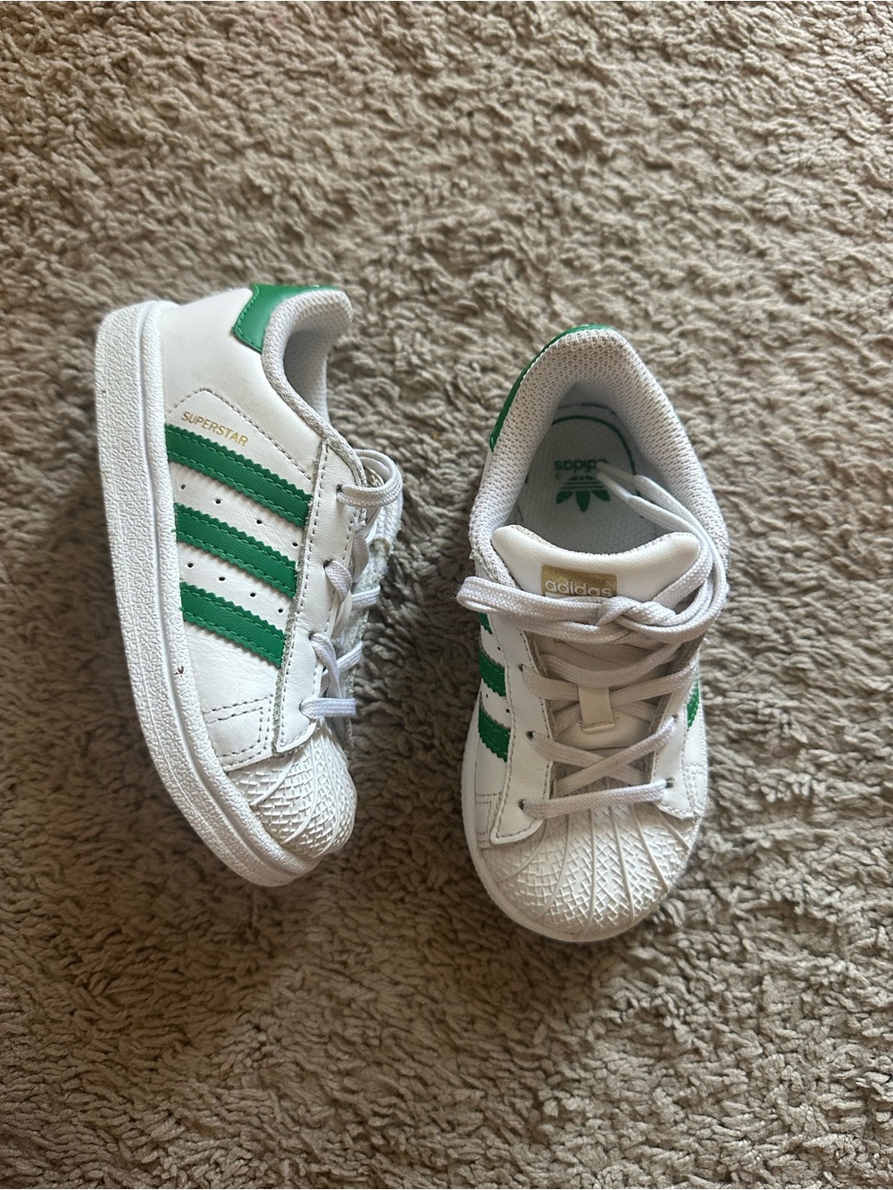 Infant Adidas Superstar Size 8K / 25 FR (White and Green)